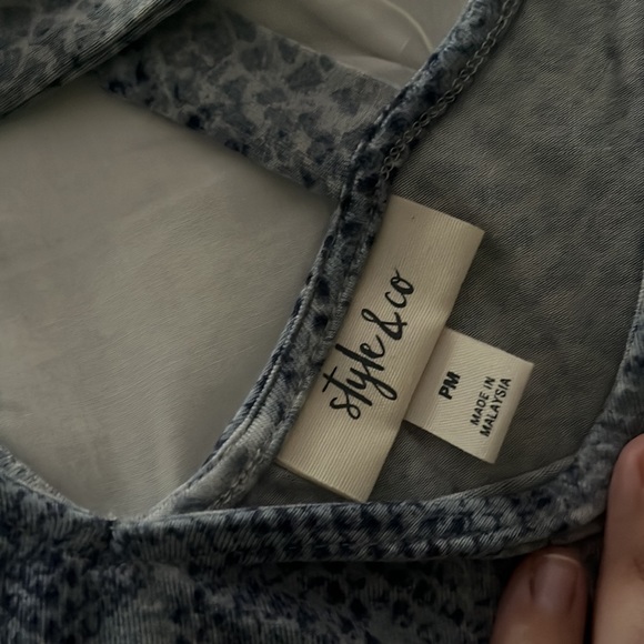 STYLE & CO snakeskin swing dress (Petite medium) - Picture 2 of 2